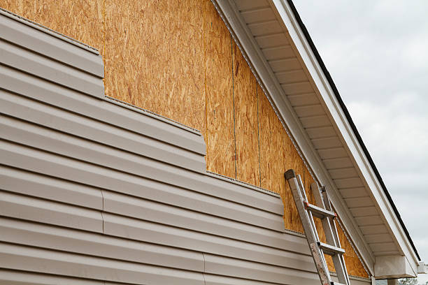 24/7 Emergency Siding Repair experts in New London, MN